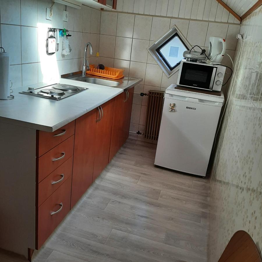 Apartments Gale Делнице Экстерьер фото